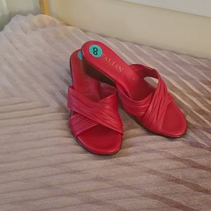 Italian shoemaker Size 8 new red